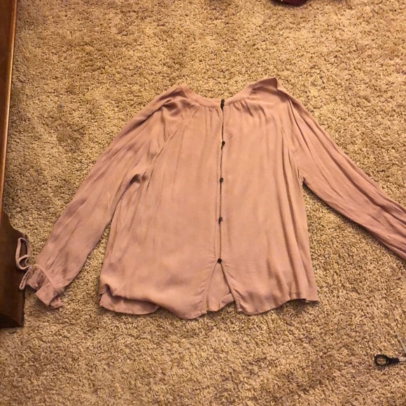 Long sleeve Light Purple top - Picture 2 of 2